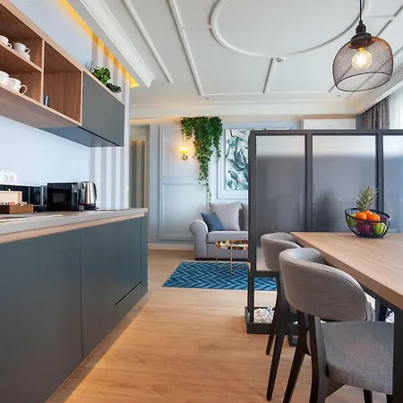 Dj Vista Luxury Apartment